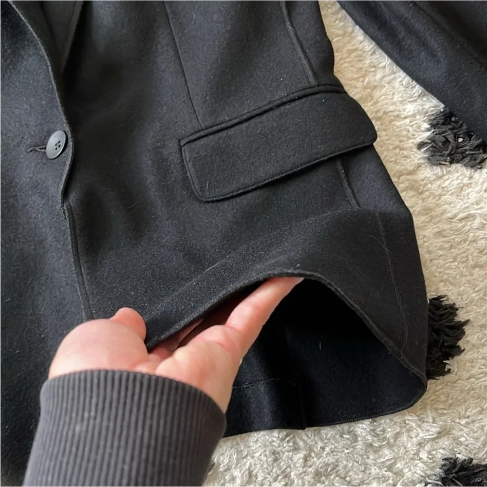 Rag & Bone Size 4 stylish and edgy 100 % wool black one button up blazer - Picture 4 of 12